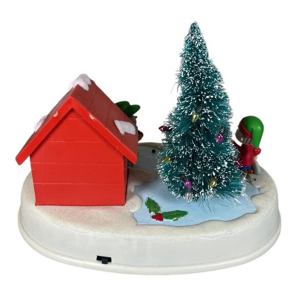 Kurt Adler 2014 Peanuts Animated Outdoor Scene Christmas Table Decor - Picture 6 of 10